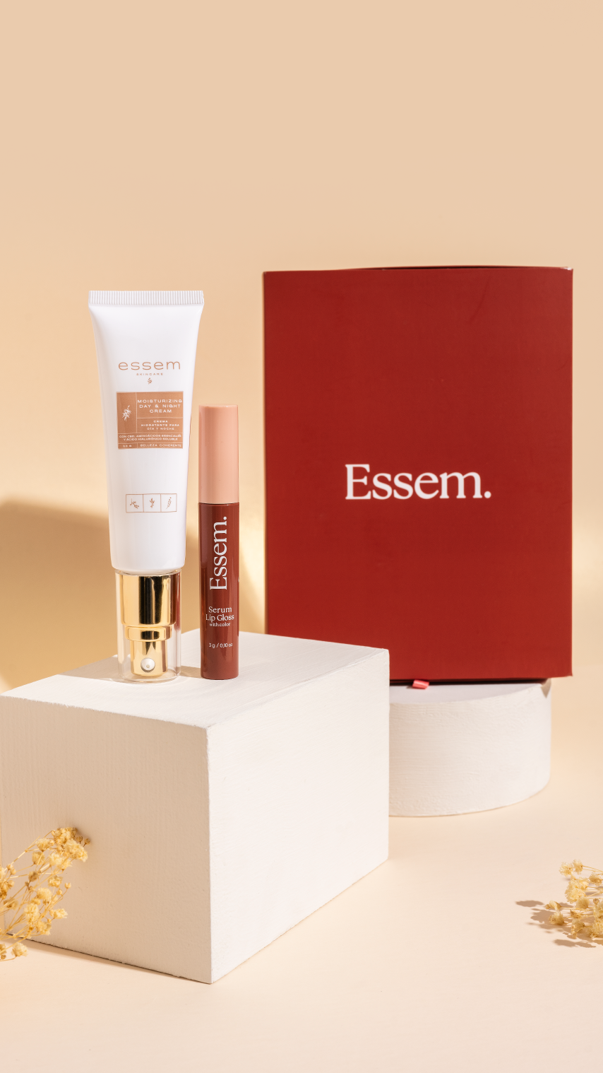 Glow & Kiss Holiday Set Essem Skincare